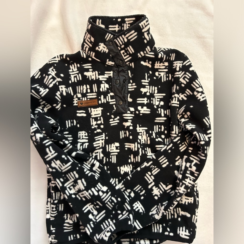 Girls quarter button